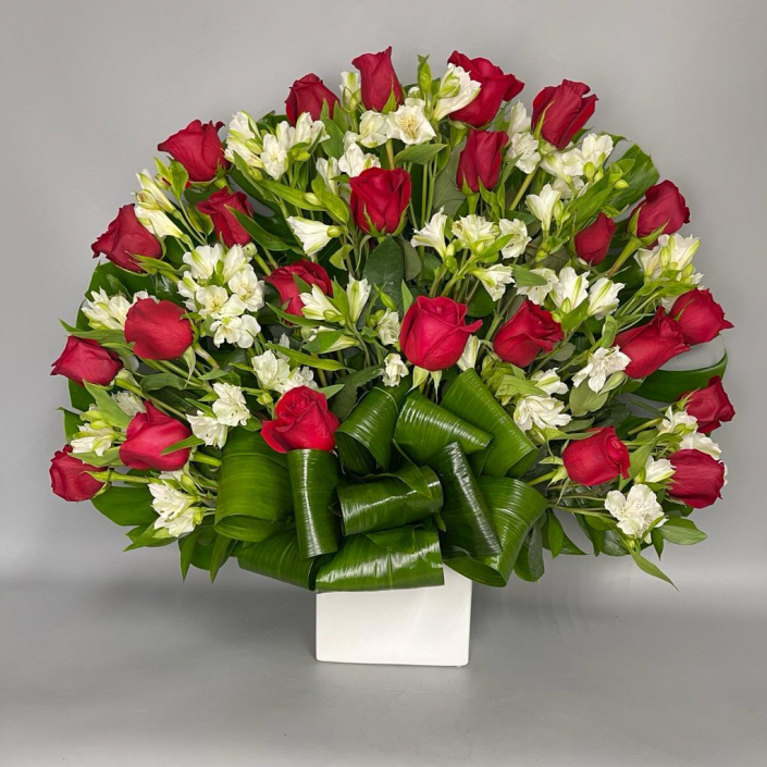 Anniversary Flower Arrangements in Miami Anniversary Florist Miami.